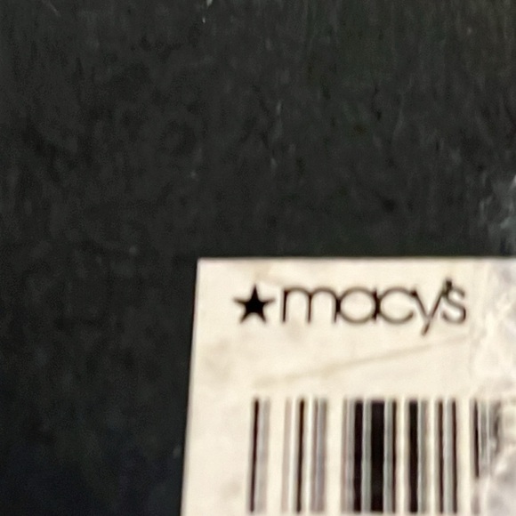 Jones New York purple Flower Pin in original box - Picture 7 of 7